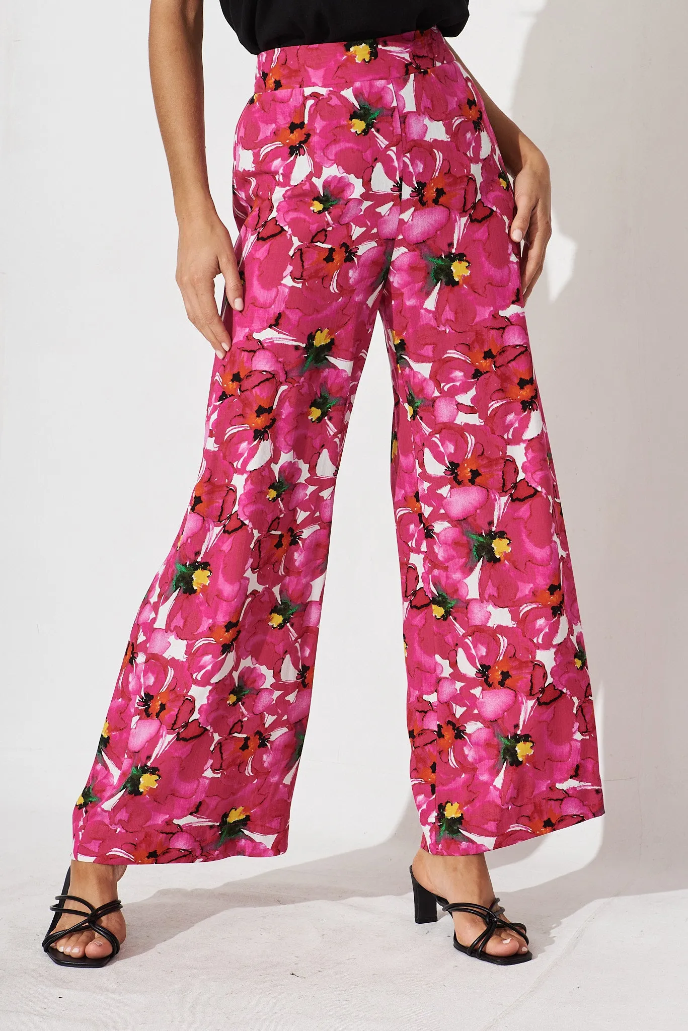 Amalia Pants In White With Fuchsia Floral