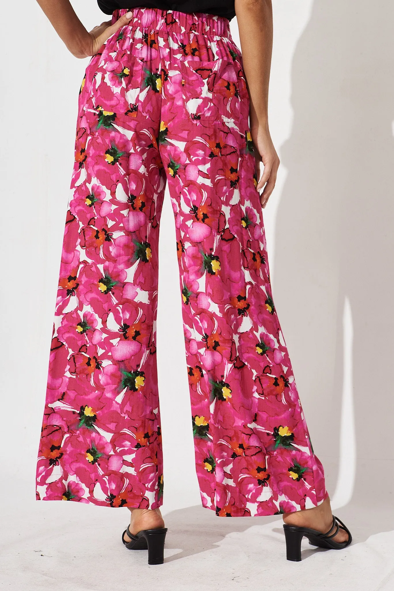 Amalia Pants In White With Fuchsia Floral