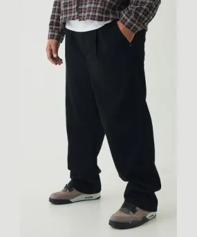 boohooMAN Mens Plus Relaxed Fit Belted Pants in Black