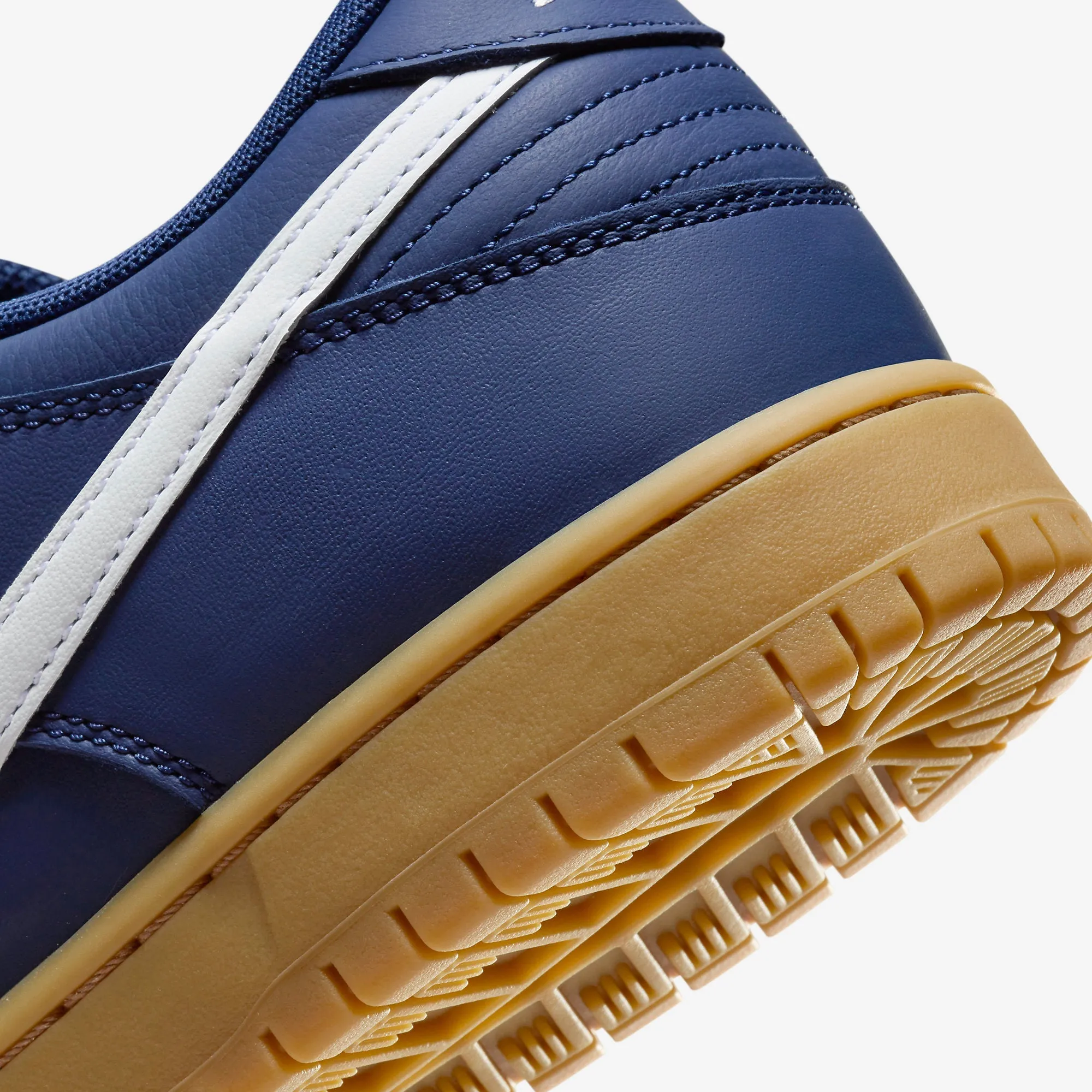 (Men's) Nike SB Dunk Low Pro 'Navy Gum' (2024) FJ1674-400